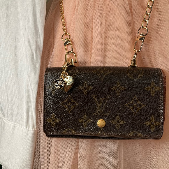 Louis Vuitton WOC— Vintage Porte-Monnaie Tresor Wallet- 2003 - Picture 1 of 16